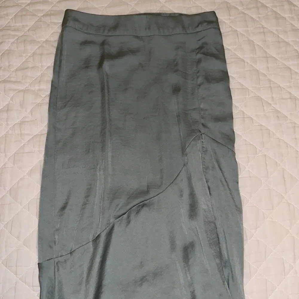 Free People Lola Asymmetrical Seafoam High Slit Ruffled Skirt Size 6